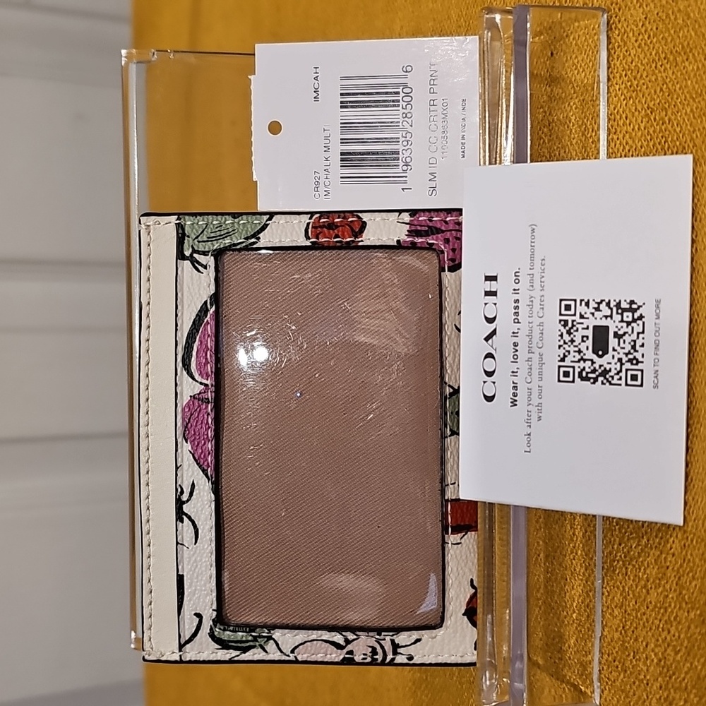 Coach Limited Edition Cardholder NWT - Picture 4 of 4
